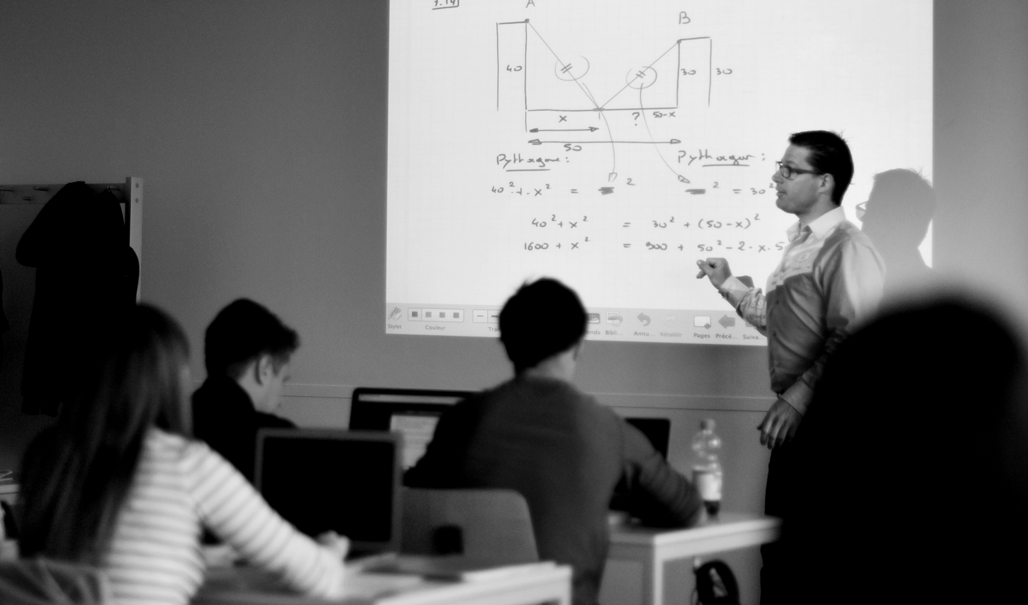 Photo d'illustration reprÃ©sentant l'enseignement.